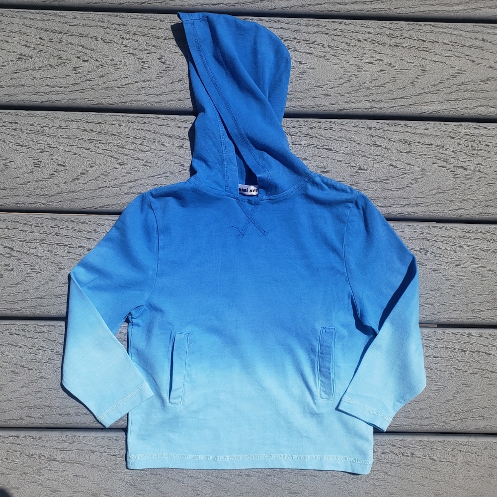 Bloomingdale's Mini Series Long Sleeve Tee Hoodie with Pockets